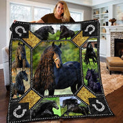 Black Horse Quilt Blanket